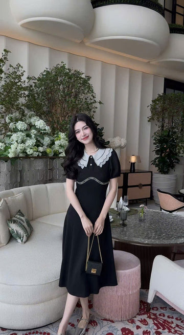 Vintage Charm Scallop-Collar Midi Dress