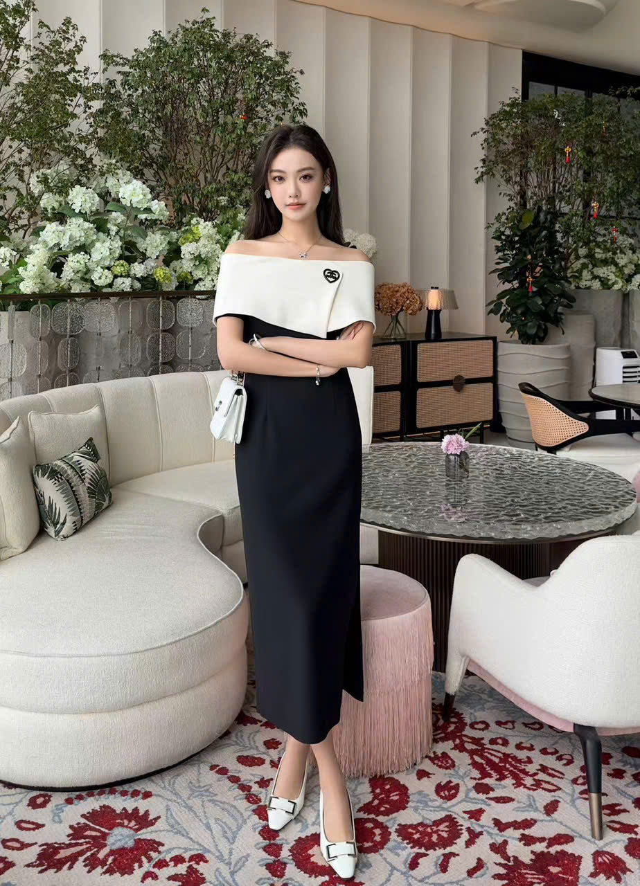 Black dress with white body